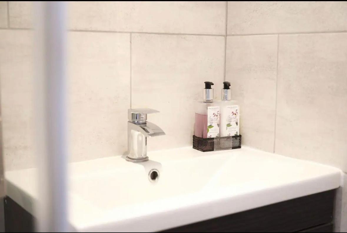 לונדון Hyde Park Apartments מראה חיצוני תמונה